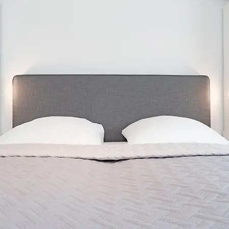 Haus Sonneninsel Sonnenstrand 아파트 그로미츠